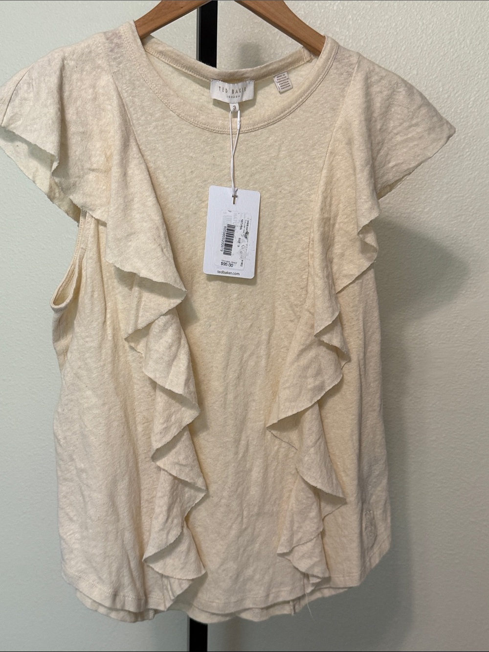 Ted Baker London 🌹Cream Ruffle Sleeveless Top